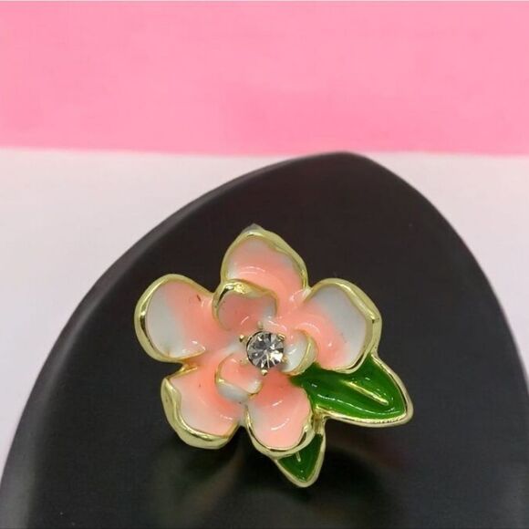 Pink Camellia Floral Earrings Tea Flower Enamel Gold-tone Pierced Ear Jewelry - Picture 3 of 9